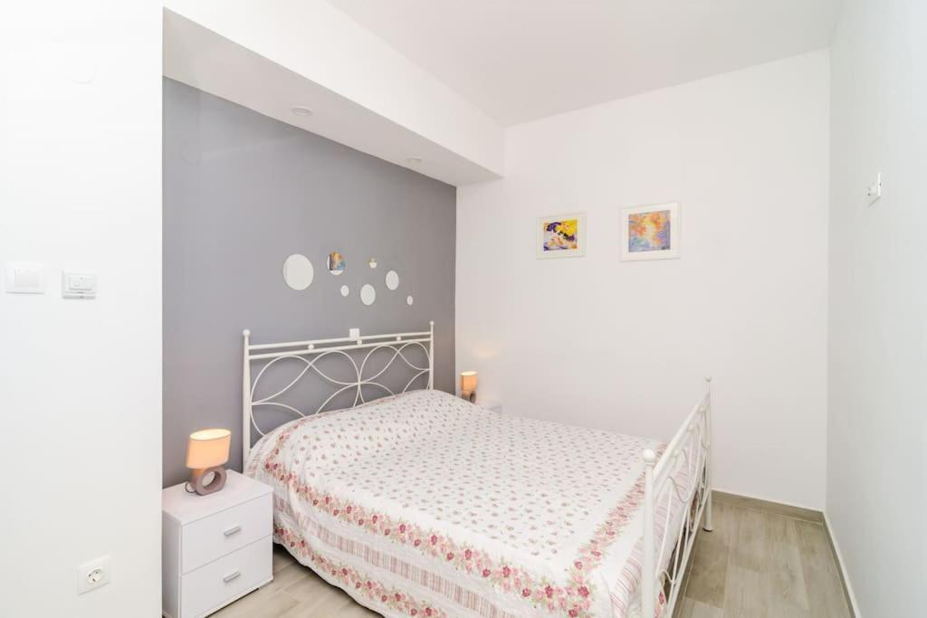 Sea View Apartment 10 Minutes Walk From Old City 두브로브니크 외부 사진